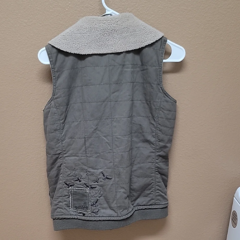 Billabong Sherpa-Lined Vest 🤎🩶 - Picture 9 of 10